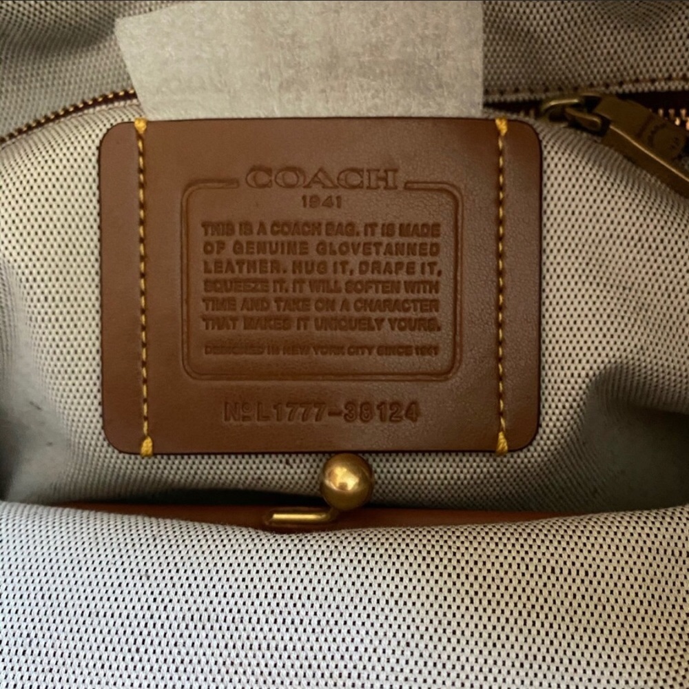 SOLD Coach Rogue 1941 - Picture 13 of 13